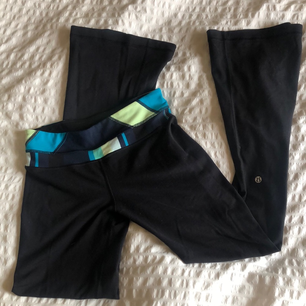 Size 6 Lululemon flare yoga pants